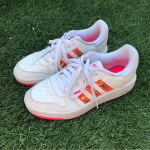 Girls Adidas court shoes. Size US 5